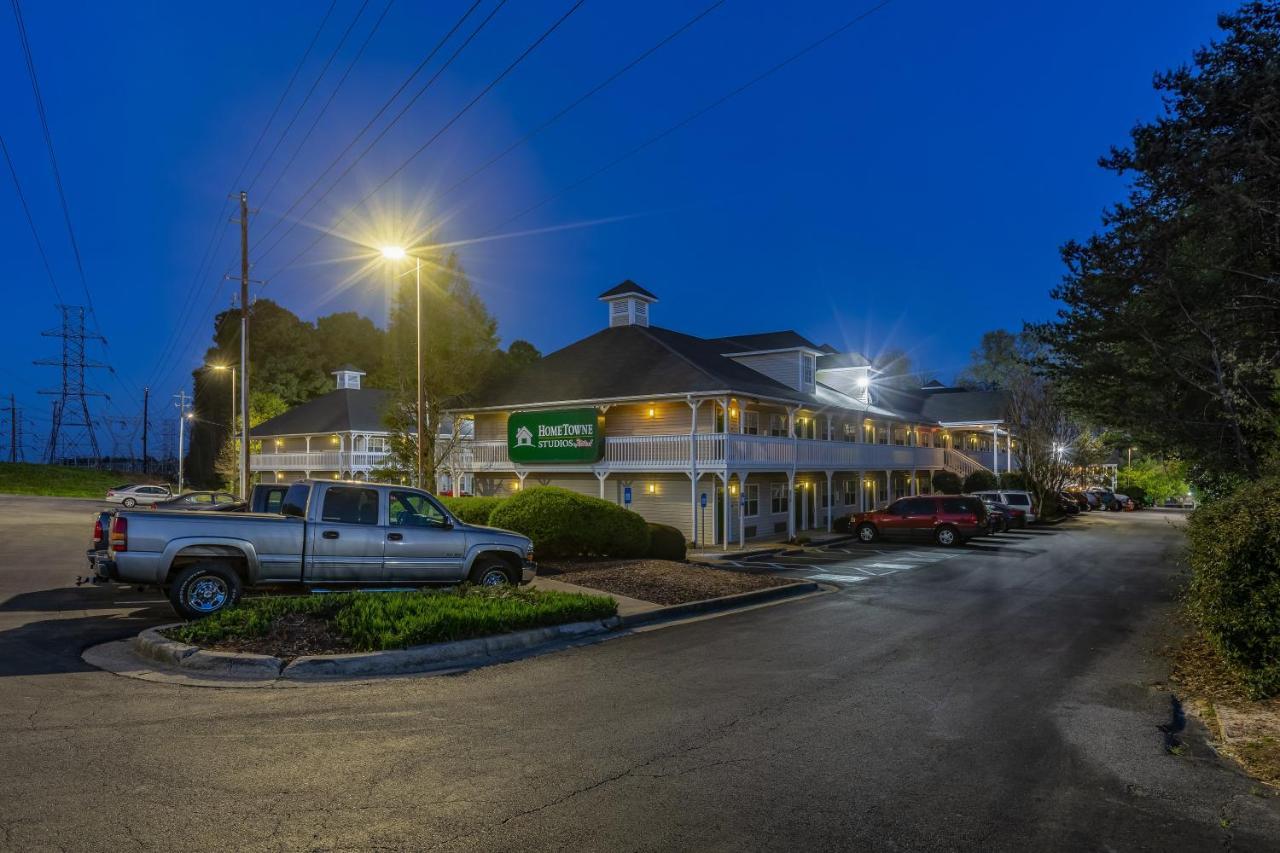 Hometowne Studios By Red Roof Atlanta Ne - Norcross South מראה חיצוני תמונה